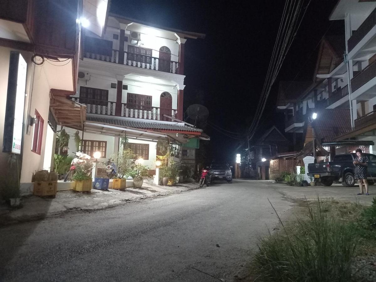 Vang Vieng Queen'S- Mountain View Hotel Екстер'єр фото